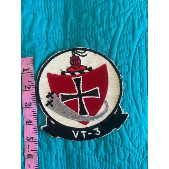 US NAVY TRAINING SQUADRON VT-3 RED KNIGHTS MILITARY PATCH - Picture 1 of 1